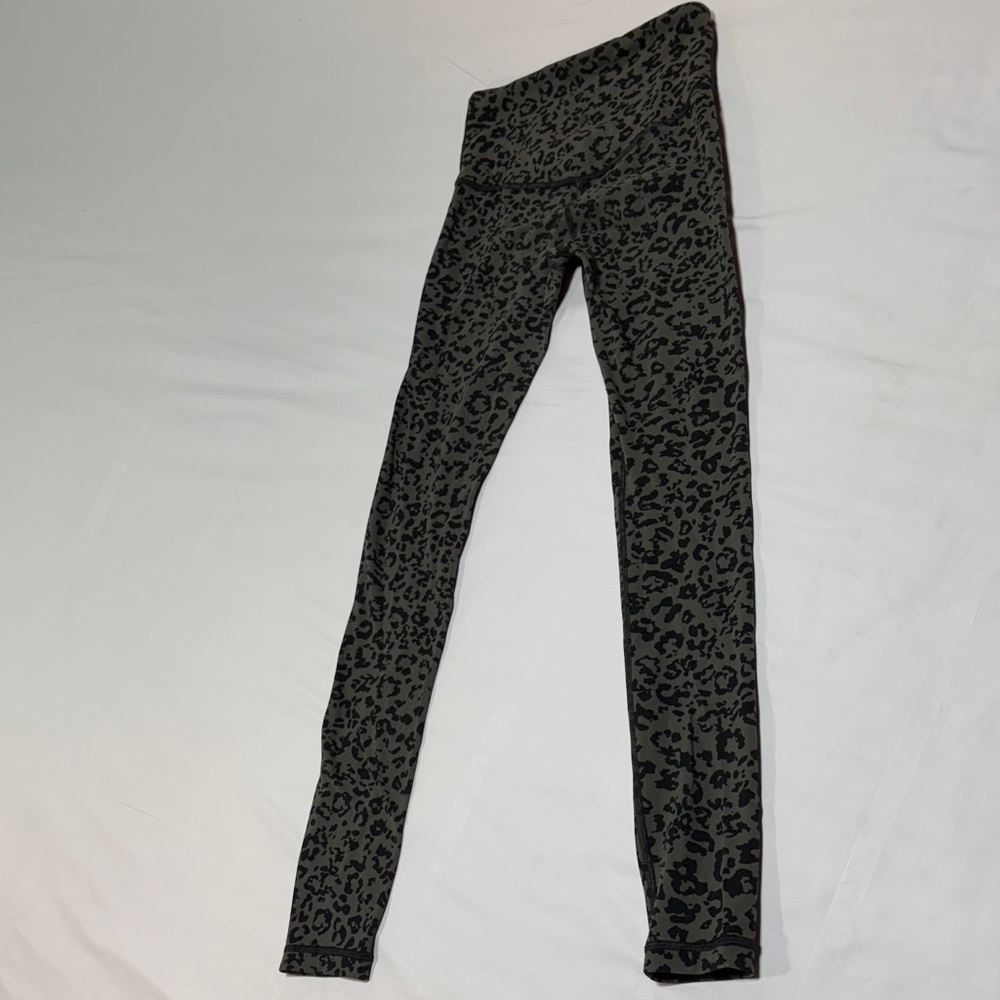 Athleta Women's Size XXS Elation Ultra High Rise Leopard Print Tight Leggings - Picture 5 of 9